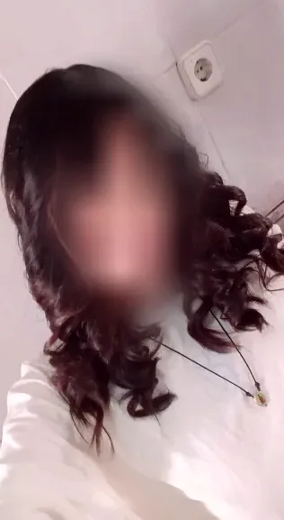 Mónica, 18 años